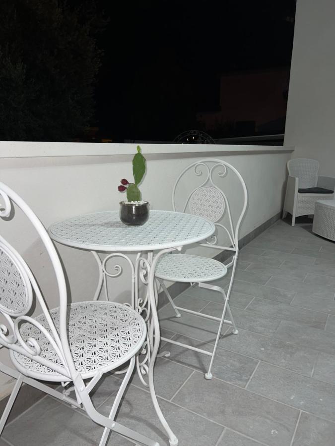 A Due Passi Da Hotel Formia Kültér fotó
