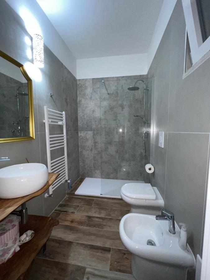 A Due Passi Da Hotel Formia Kültér fotó