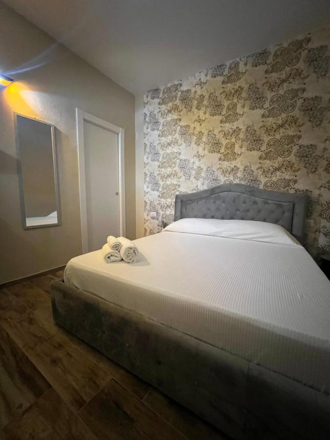 A Due Passi Da Hotel Formia Kültér fotó